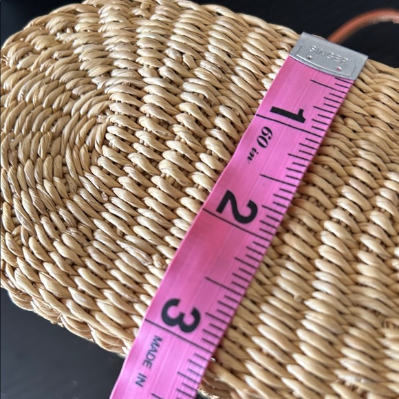 Muun Straw Crossbody Bag with Brown Leather Straps - Picture 9 of 11